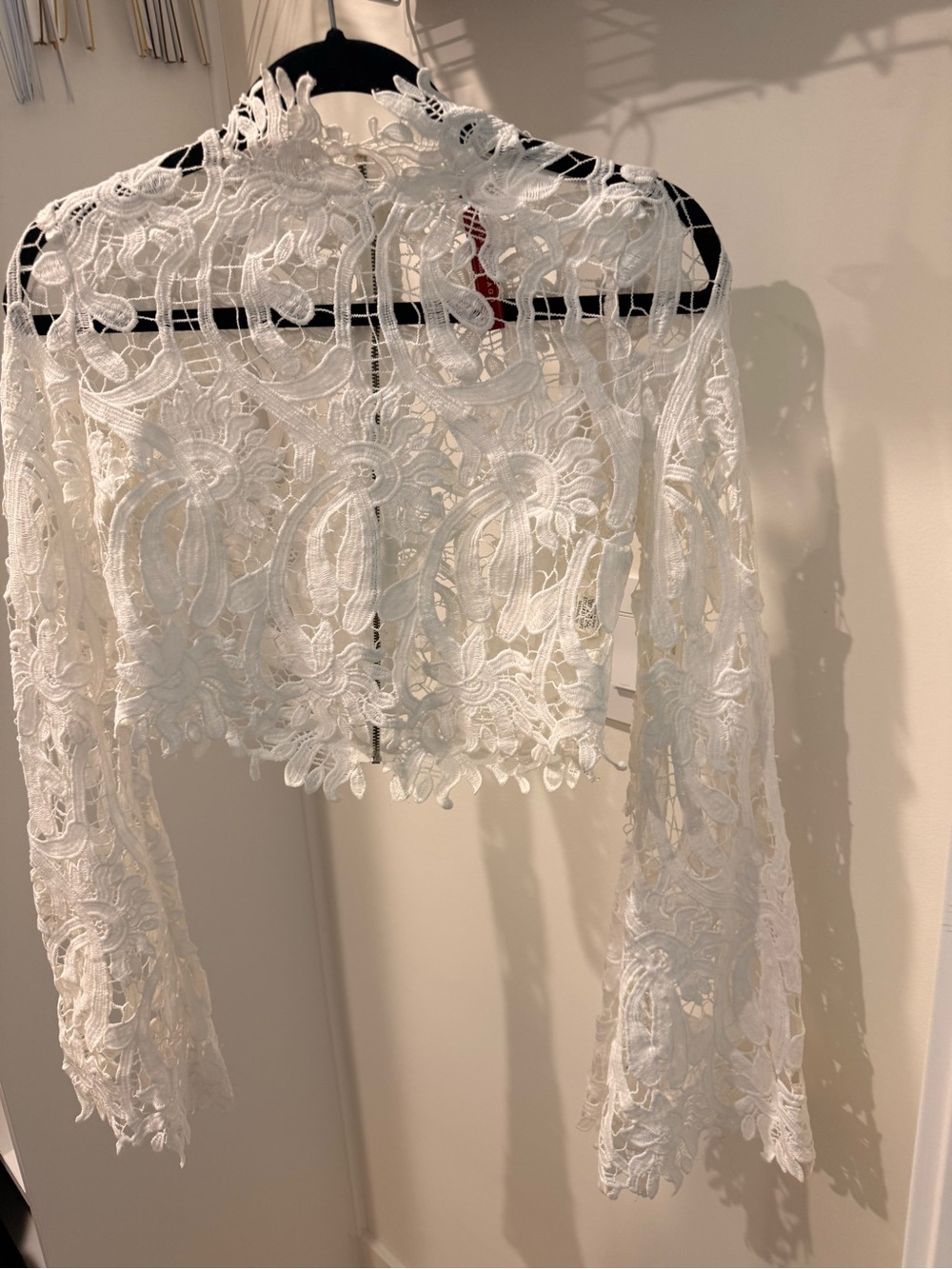 AKIRA White Lace Cropped Bolero Jacket - Picture 3 of 3